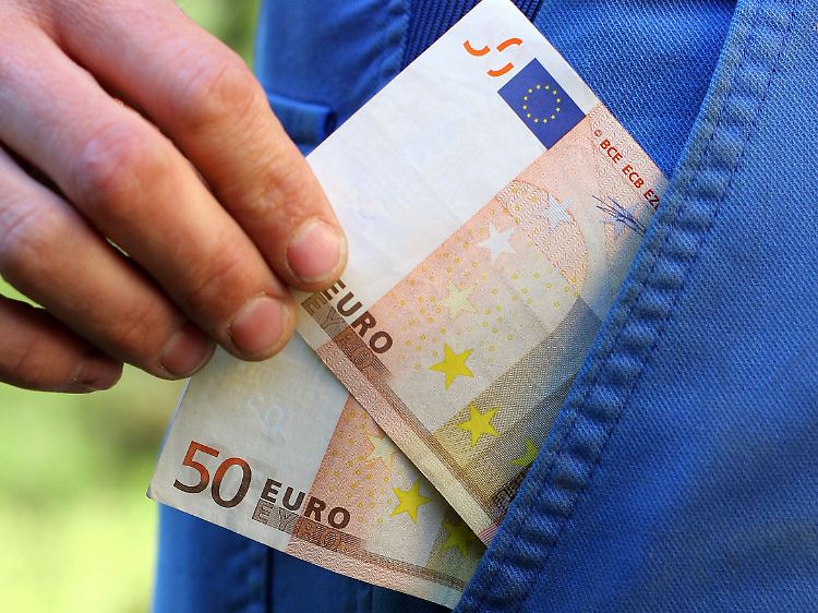 Korruption blüht gut getarnt mitten in der Gesellschaft und richtet ihren Schaden leise an.