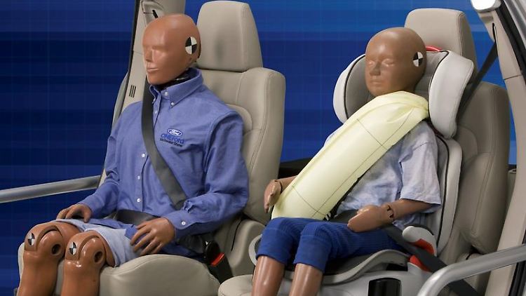 Nach einem Unfall soll sich der Gurt innerhalb von 40 Millisekunden aufblasen.