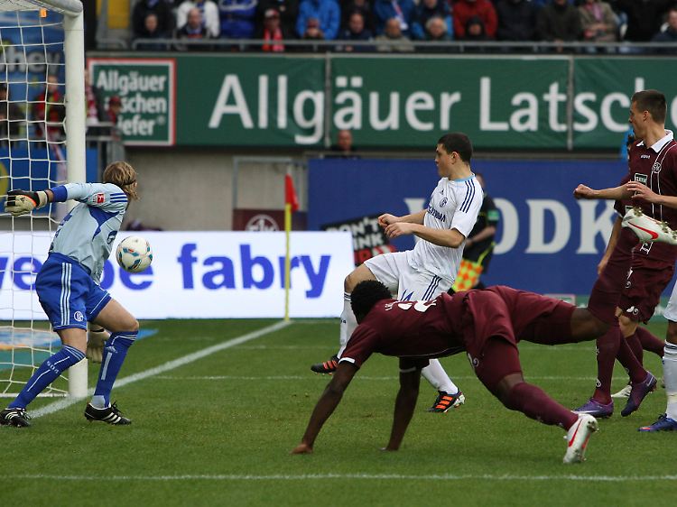 Als Rodnei zum 1:0 für den 1. FC Kaiserslautern traf, war noch alles in Ordnung auf dem Betzenberg. Leider waren aus FCK-Sicht da noch 87 Minuten zu spielen.