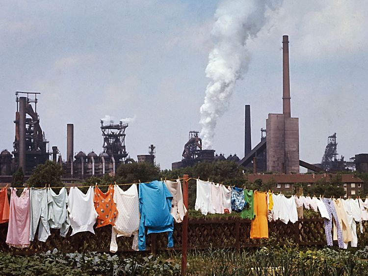 Als Kulturhauptstadt Europas kokettierte das Ruhrgebiet 2010 mit seinem maroden Industriecharme. Viele Ausstellungen zeigten historische Aufnahmen.