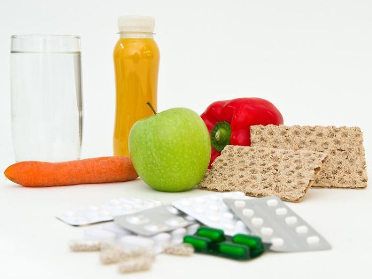 Krebskranke sollten sich ausgewogenen ernähren - dazu gehören ausreichend Vitamine und Spurenelemente, aber auch fette Gerichte und viel Eiweiß sollten auf dem Speiseplan stehen.