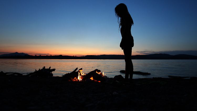 Menschen fühlen sich zum Wasser hingezogen.