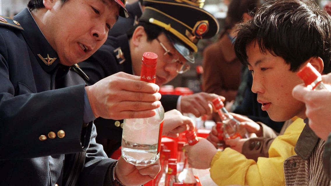 Viele Chinesen vertragen keinen Alkohol.