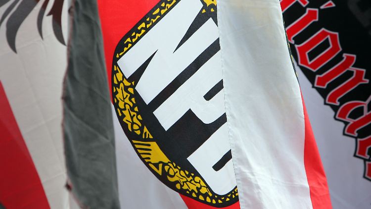 Wie soll der Staat mit der NPD umgehen?