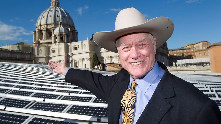 Jetzt heißt es Zähne zeigen: Solarworld-Aushängeschild Larry Hagman.
