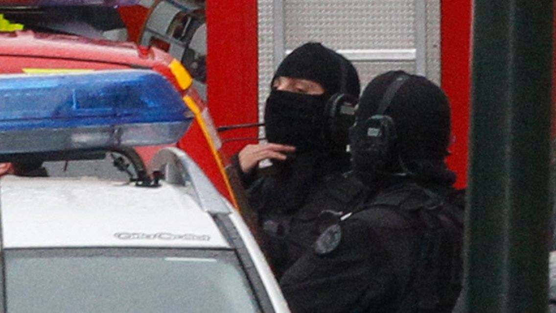 2012-03-22T090537Z_01_JPP506_RTRMDNP_3_FRANCE-SHOOTINGS.JPG3853338831147196573.jpg