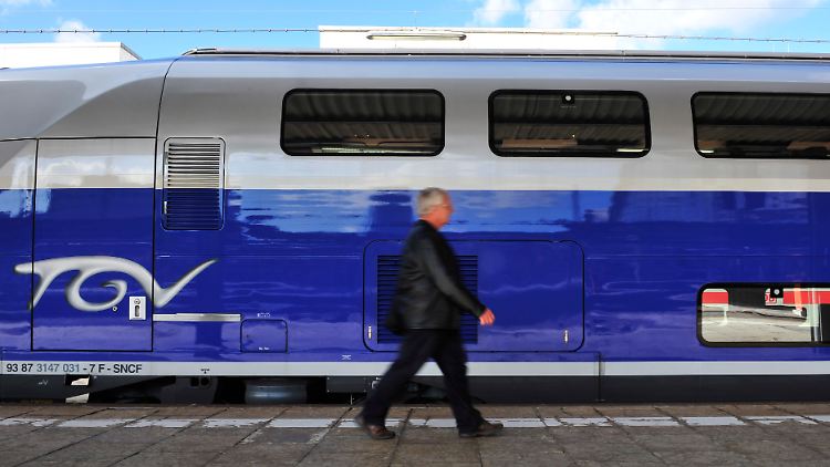 Doppelstock-Hochgeschwindigkeitszug vom Typ TGV 2N2: Er fährt auf der Strecke Frankfurt - Marseille.
