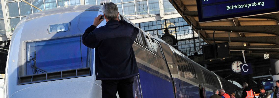 Der TGV 2N2 bekam schon bei der Vorstellung im Oktober 2011 in Frankfurt am Main große Aufmerksamkeit.