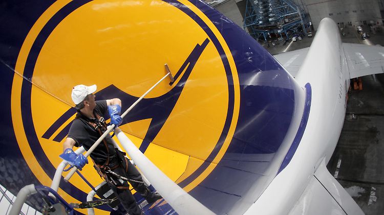 Lufthansa machte im vergangenen Jahr 4,1 Milliarden Euro Umsatz. Trotzdem steigen jetzt die Preise.