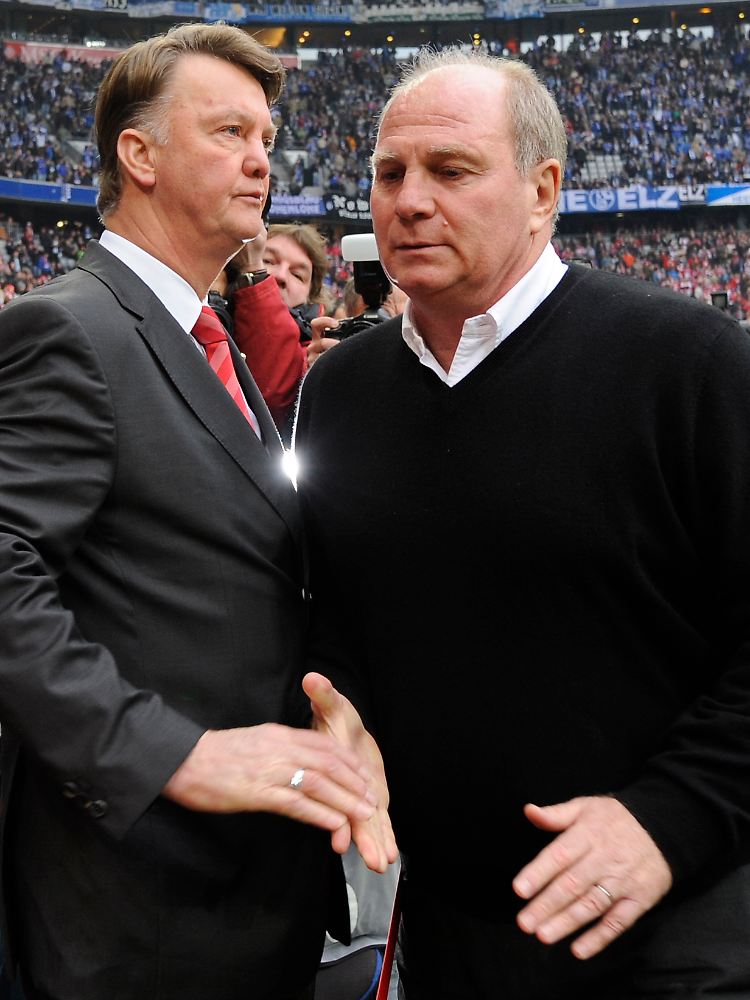 Noch gemeinsam bei Bayern: Louis van Gaal und Uli Hoeneß.