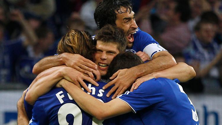 40 Tore in 39 Pflichtspielen - das ist die Saisonbilanz von Schalke-Stürmer Klaas-Jan Huntelaar.