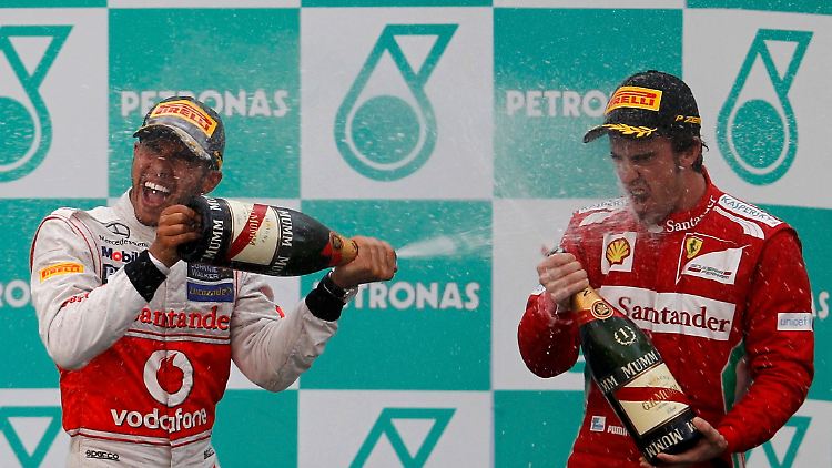 Ferrari-Pilot Fernando Alonso kam beim Stop-and-Go-Rennen in Malaysia am besten zurecht.