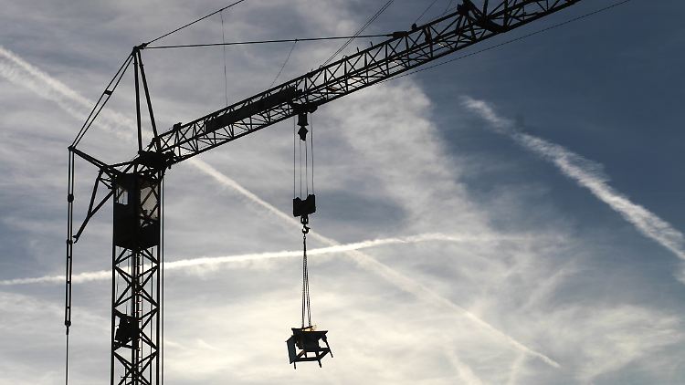 Droht der deutschen Wirtschaft wegen des hohen Ölpreises sogar noch mehr als nur eine Mini-Rezession?