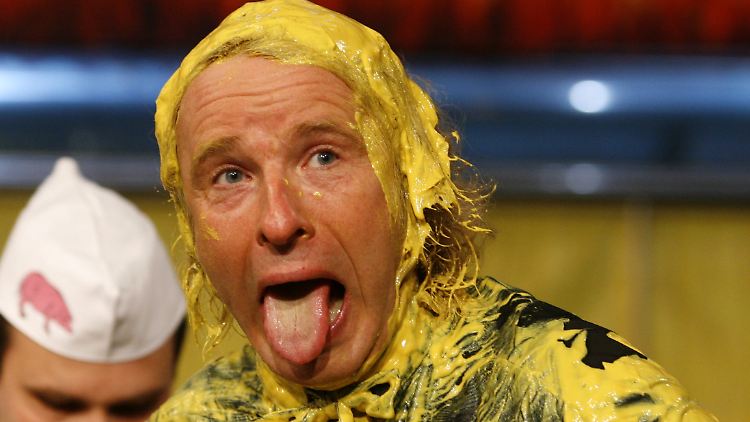 Wie ein begossener Pudel: Thomas Gottschalk nach einem Senfbad bei "Wetten dass..?" 2008.