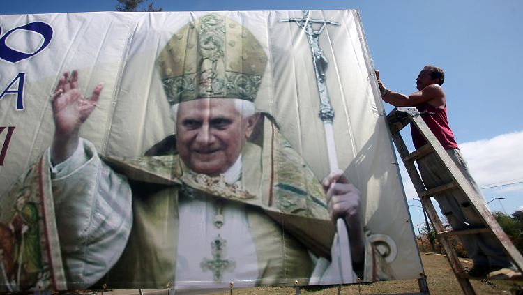 Santiago de Cuba präpariert sich für den Besuch des Papstes.