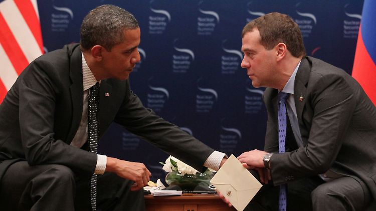 Frei von der Leber weg: Obama und Medwedew im vertraulichen Gespräch.