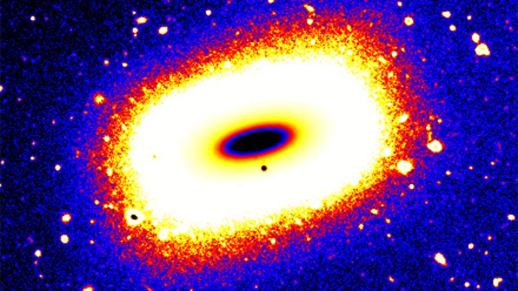 Erinnert die Forscher an den Smaragdschliff eines Diamanten: die Rechteck-Galaxie LEDA 074886.