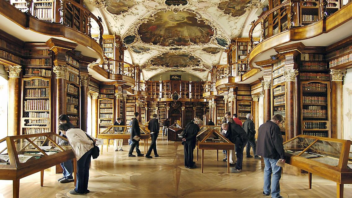 Blick in die Stiftsbibliothek im Kloster St.Gallen.