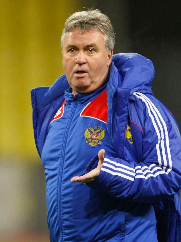 Den Vertrag mit Russland muss Guus Hiddink noch lösen, eher er mit den Ivorern zur WM kann.