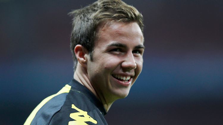 Die Zeiten sind vorbei: Mario Götze bleibt in Dortmund.