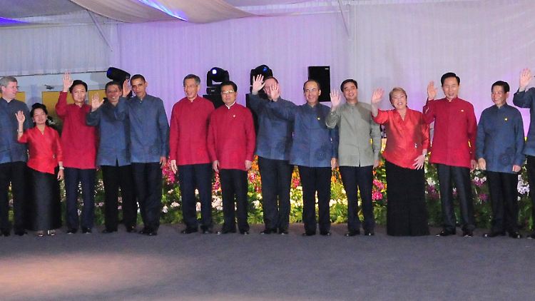 Gruppenfoto in Einheitskluft: Die APEC-Gipfelteilnehmer.