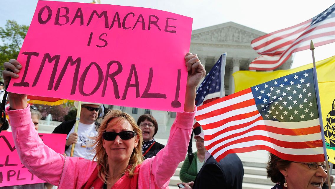 2012-03-28T165759Z_01_WAS921_RTRMDNP_3_USA-COURT-HEALTHCARE.JPG122668550520509429.jpg