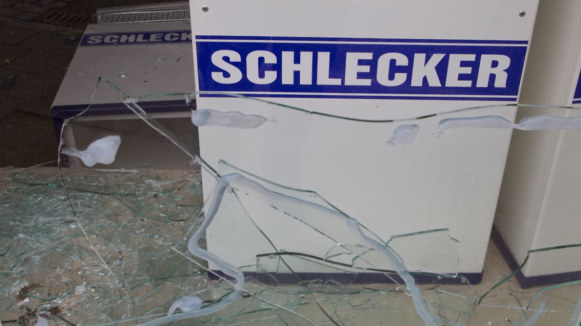 DI10296-20120329.jpg2917199019381486349.jpg