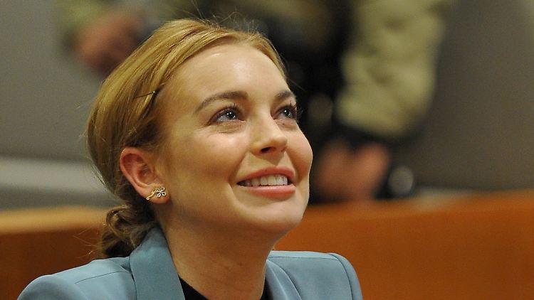 Lindsay Lohan ist offensichtlich glücklich.