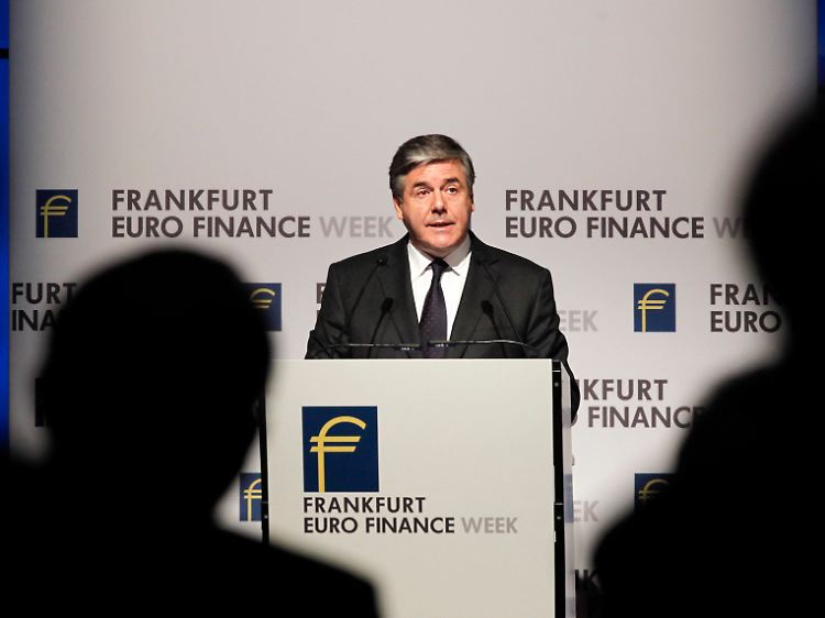 Der europäische Notfallfonds ist auch für die Deutsche Bank vorstellbar.