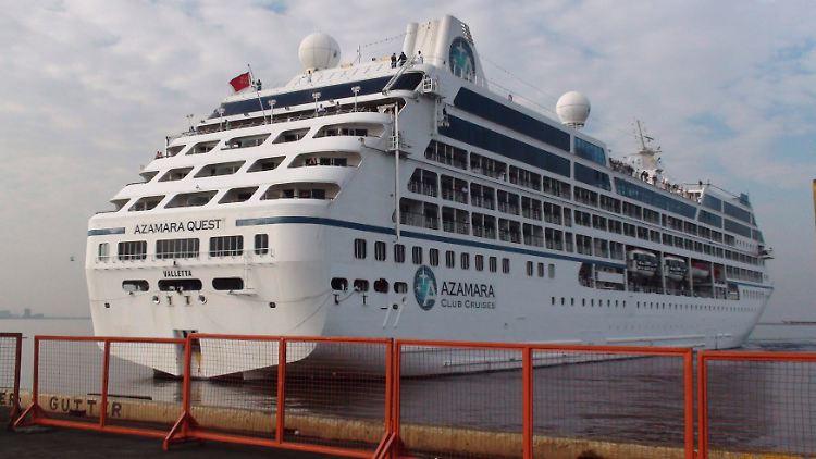Etwa 1000 Menschen sind an Bord der "Azamara Quest".
