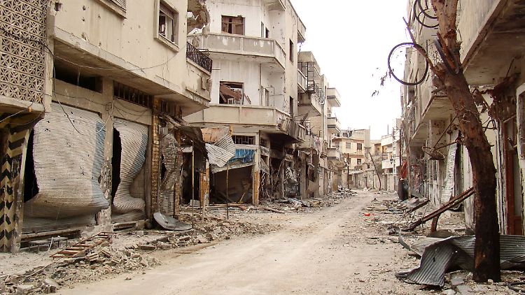 Homs liegt in Trümmern. Ein Ende der Kämpfe in Syrien erscheint trotzdem in weiter Ferne.
