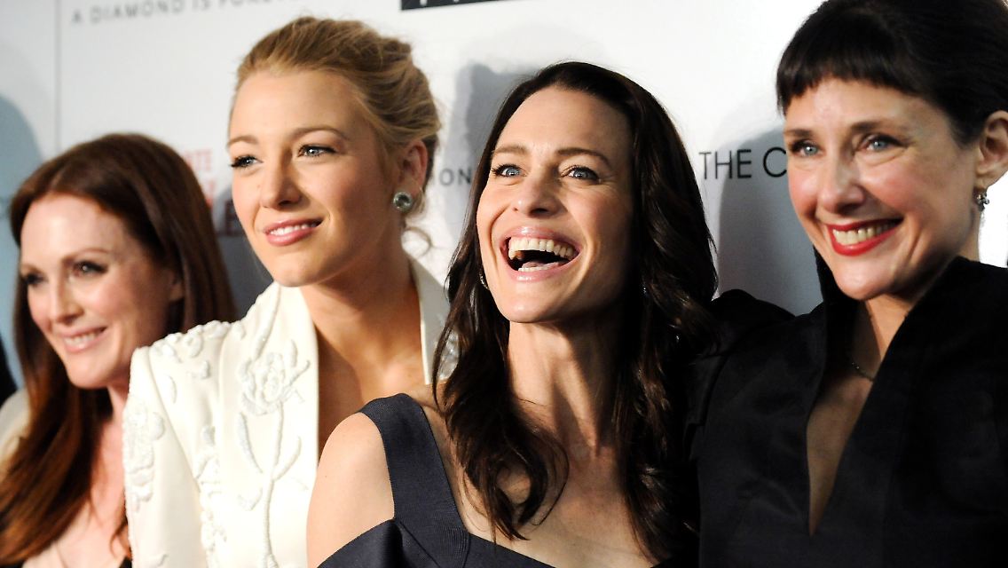 Das Team von "The Private Lives Of Pippa Lee": Julianne Moore im Hintergrund, Blake Lively, Robin Wright und ganz rechts die Autorin und Frau von Daniel Day-Lewis, Rebecca Miller.