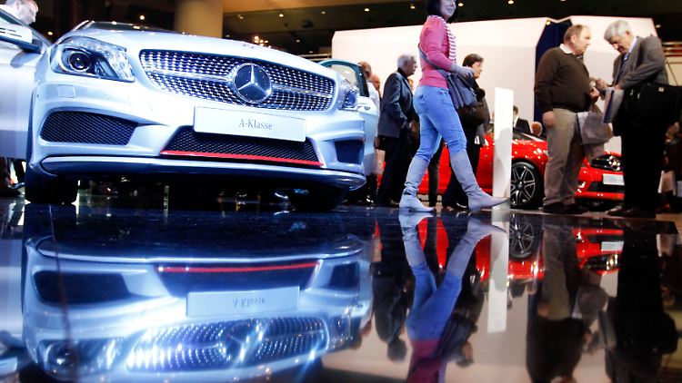 Die Aktionäre von Daimler sind zahlreich zur HV nach Berlin geströmt.