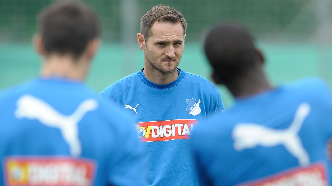 Der kroatische Nationalspieler Josip Simunic hat eingeräumt, phasenweise selbst unter schweren Depressionen gelitten zu haben.