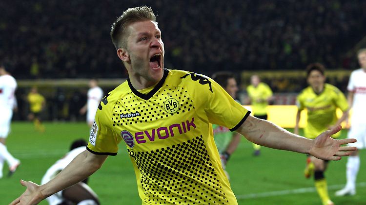 Erster, noch: Meister Borussia Dortmund mit Mittelfeldwirbler Jakub Blaszczykowski.