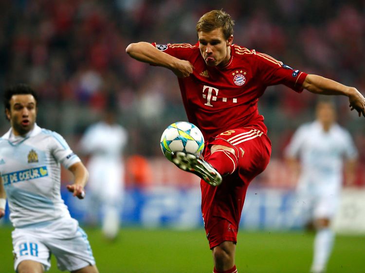 Bayern-Verteidiger Holger Badstuber sieht vor den Topduellen gegen Dortmund und Madrid keine Motivationsprobleme gegen den FC Augsburg.