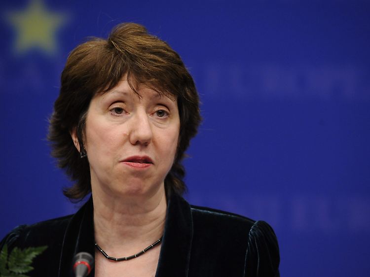 Auch mit EU-Außenministerin Ashton muss sich Spaniens Regierung abstimmen.