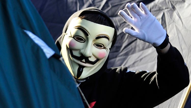 Anonymus lässt grüßen: Die Hacker-Gruppe hat sich zu dem Cyber-Angriffen bekannt.