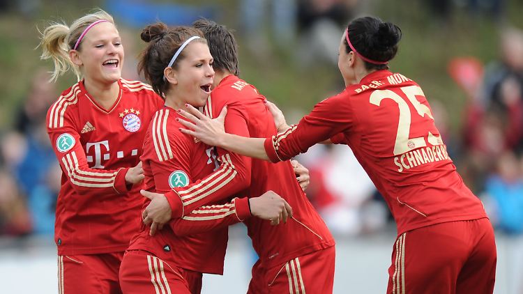 Große Freude bei den Münchner Spielerinnen.