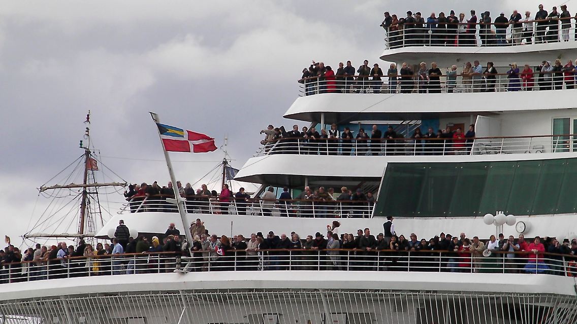 2012-04-08T210652Z_01_TIT02_RTRMDNP_3_TITANIC.JPG8594708939626366933.jpg