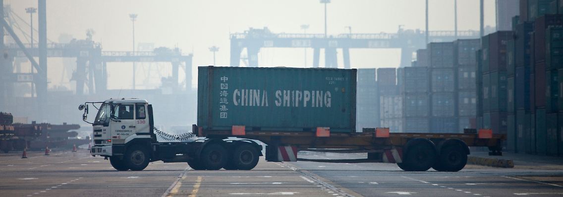 Chinas Exporte und Importe wachsen langsamer.