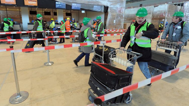 Probelauf am neuen Berliner Flughafen.