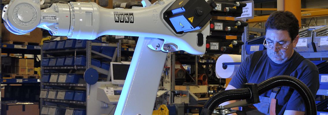 Der lange Arm der Industrie: Roboter aus Augsburg.