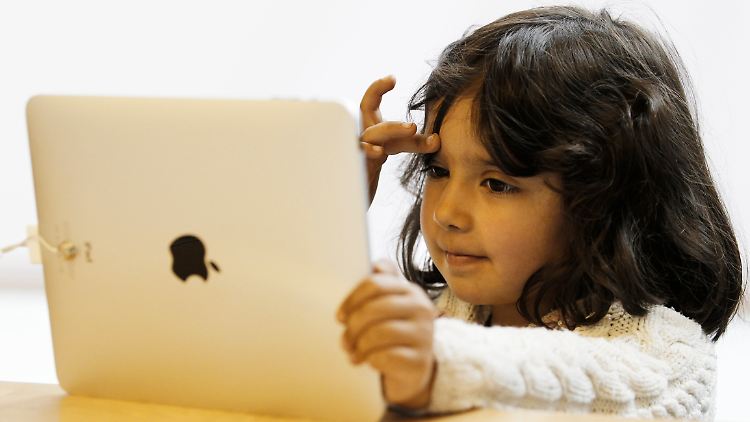 iPad als E-Book-Reader: Apple profitiert doppelt.