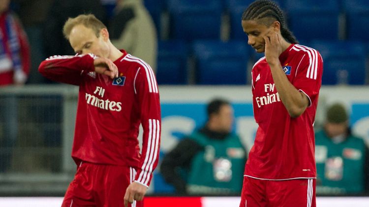 So sehen Verlierer aus. Sehen so auch Absteiger aus? Die Frage stellt sich man sich auch beim Hamburger SV.