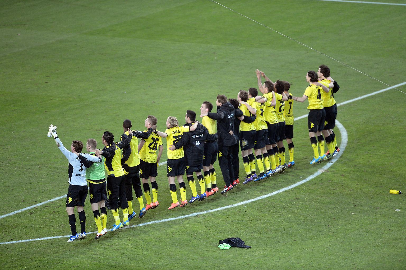 Borussia Dortmund hat im Kampf der Giganten den wohl vorentscheidenden Schlag ...