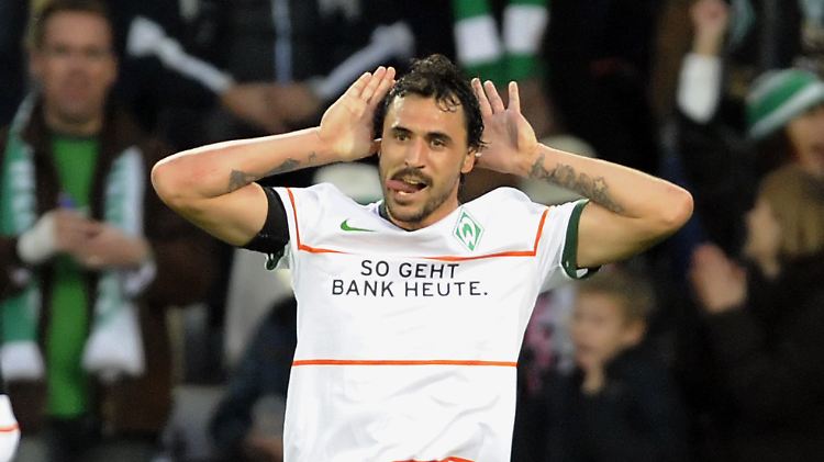 Hugo Almeida steuerte zwei Tore zum Bremer Gipfelsturm bei.