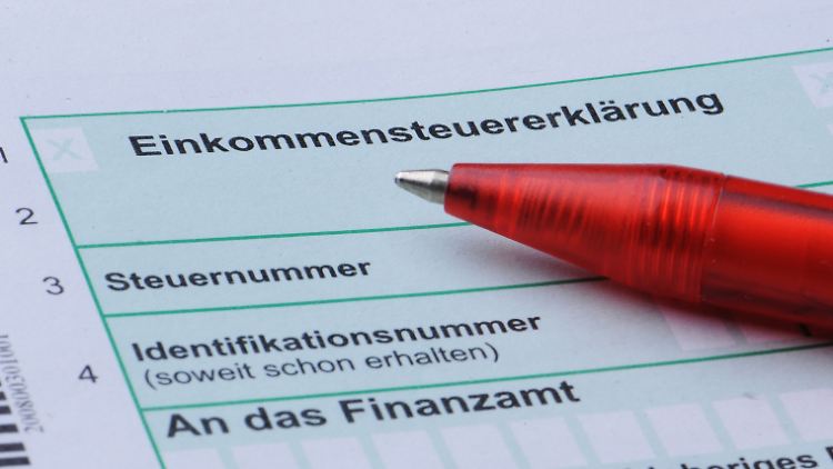Viele Leute müssen gar keine Steuererklärung abgeben. Aber die Mühe lohnt sich.