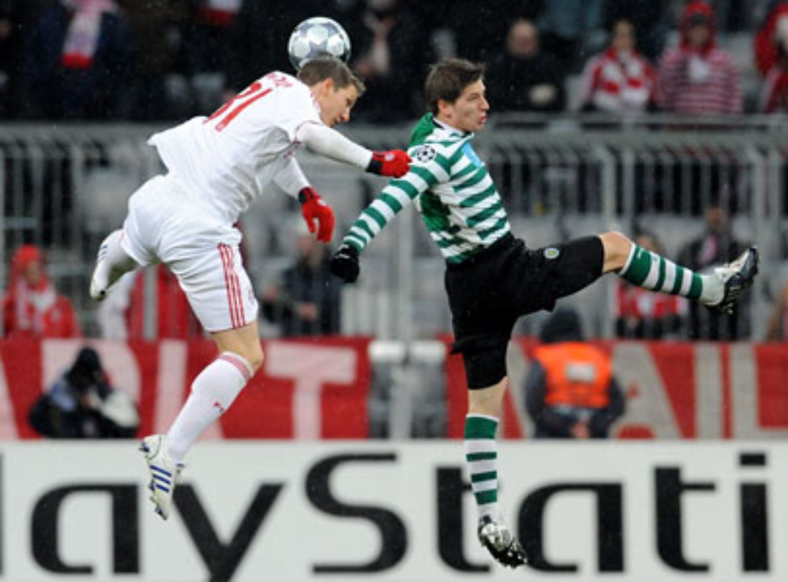 Es gab wenige sportliche Großereignisse, auf die wir uns in der letzten Zeit so sehr gefreut haben wie das Rückspiel im Champions-League-Achtelfinale zwischen dem FC Bayern und Sporting Lissabon.