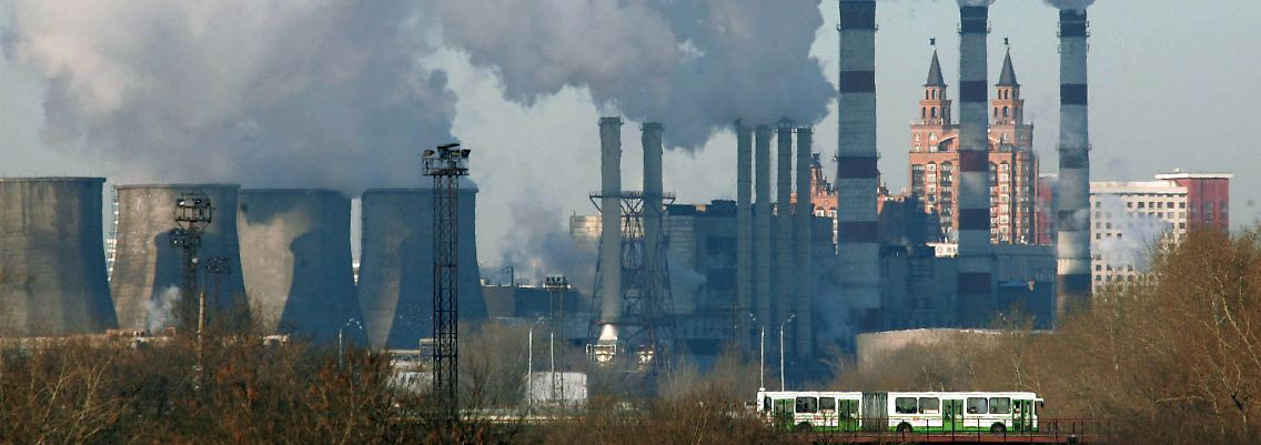 Kraftwerke in Moskau. Russland schließt sich dem EU-Ziel von 20 Prozent weniger Treibhausgasen bis 2020 gegenüber 1990 an und will möglicherweise auf 25 Prozent gehen.